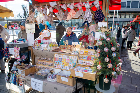 praznični sejem in prihod dedka mraza (36)